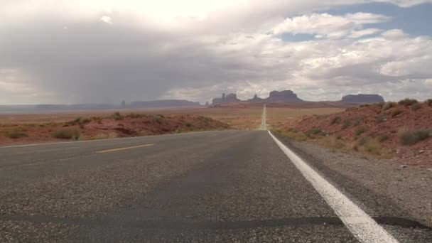 Locating the Monument Valley Highway — Stock Video
