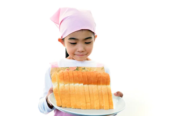 Девушка держит хлеб — стоковое фото
