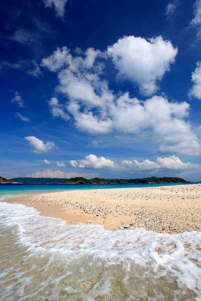 Underbar strand på sommaren — Stockfoto