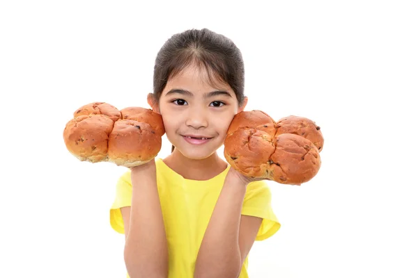 Ragazza che tiene il pane — Foto Stock