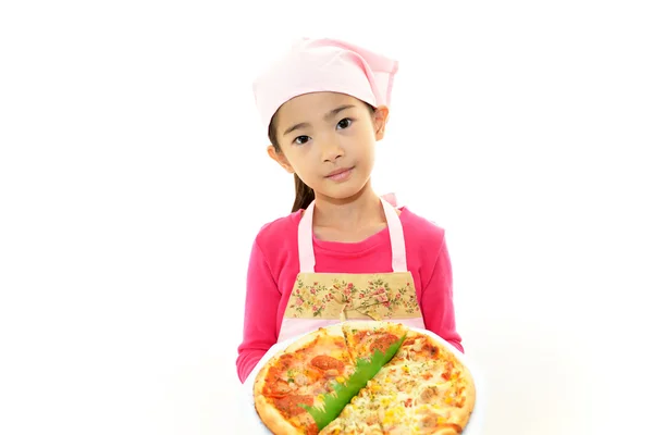 Glimlachend meisje bedrijf maaltijd — Stockfoto