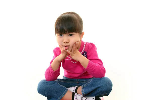 Porträt eines kleinen asiatischen Mädchens — Stockfoto