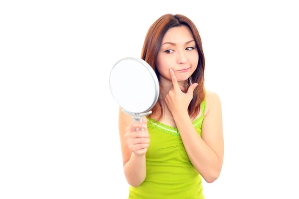 Mujer mirada incómoda . — Foto de Stock