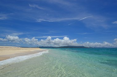 Okinawa güzel bir plaj