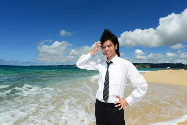 The man who relaxes on the beach. — Stock Photo, Image