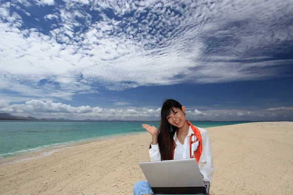 A relaxed woman. — Stock Photo, Image