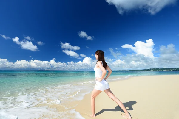 Uma mulher relaxada . — Fotografia de Stock