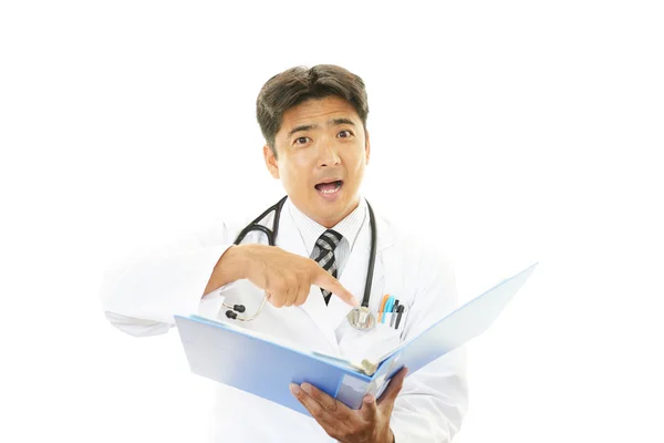 Retrato de un médico asiático —  Fotos de Stock