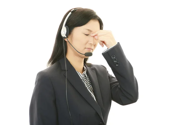 Operatore di call center stanco — Foto Stock