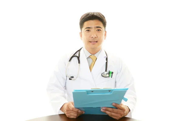 Портрет азиатского врача — стоковое фото