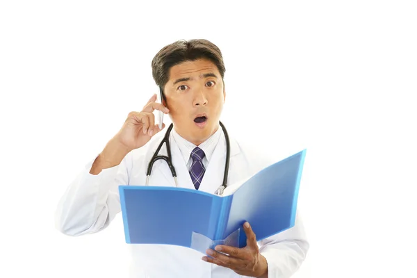 Förvånad läkare — Stockfoto