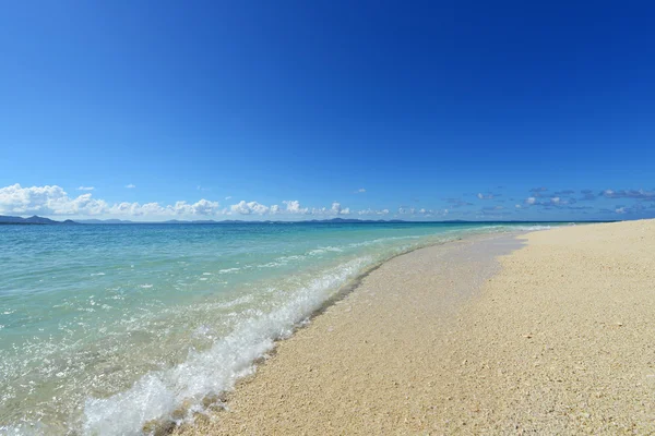 在夏季，华丽的海滩 — 图库照片