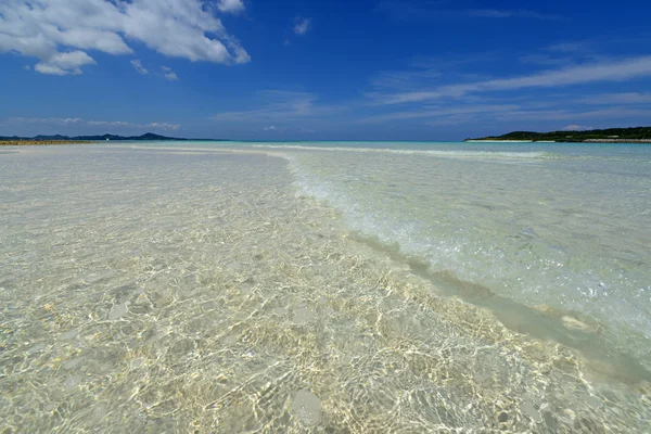 Nádherná pláž v okinawa — Stock fotografie