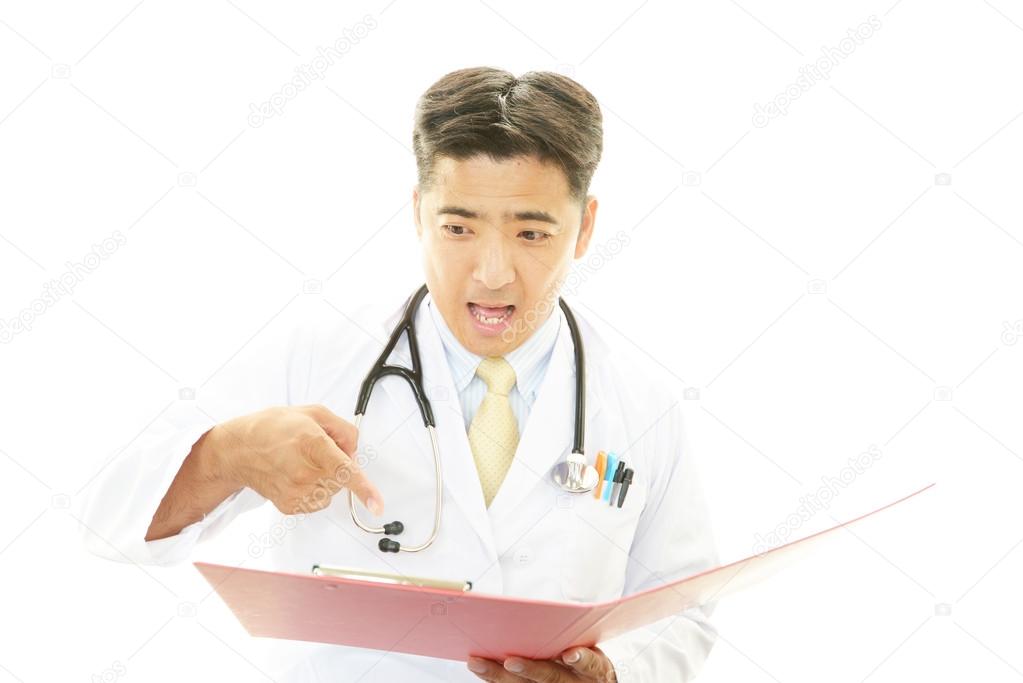 Portrait of an Asian medical doctor