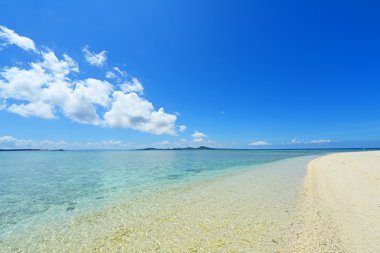 mavi deniz ve gökyüzü Okinawa