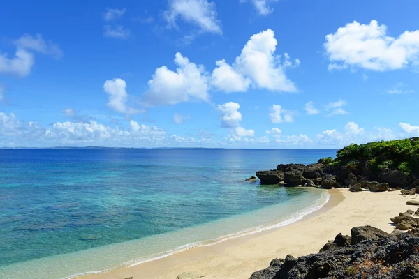 Nádherná pláž v okinawa — Stock fotografie