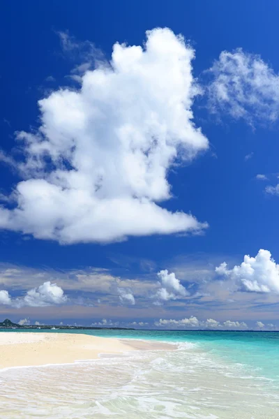 Prachtig strand in okinawa — Stockfoto