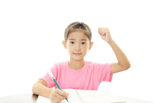 Fille heureuse étudiant au bureau — Photo