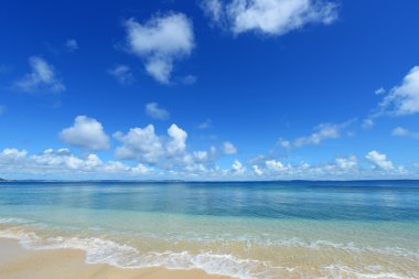mavi deniz ve gökyüzü Okinawa