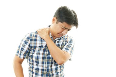 omuz ağrısı olan adam.