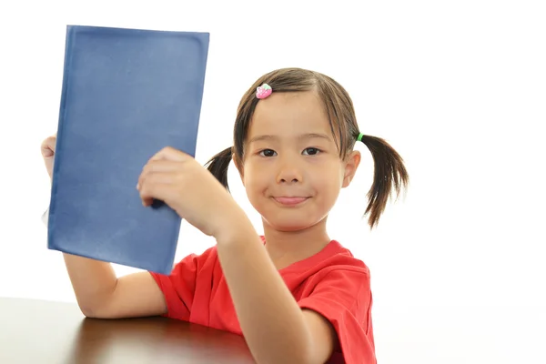 小小的亚洲女孩学习 — 图库照片