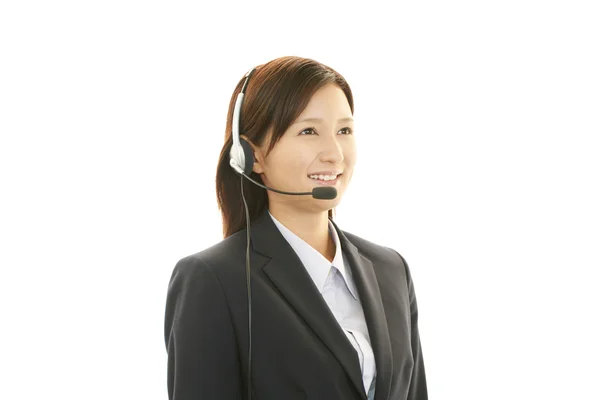 Operatore di call center sorridente — Foto Stock