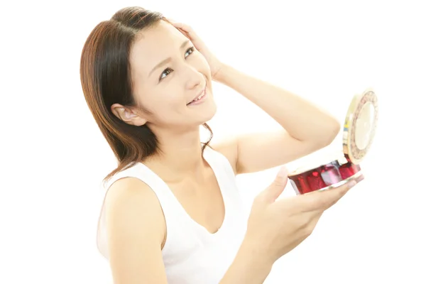 Ontspannen mooie vrouw. — Stockfoto