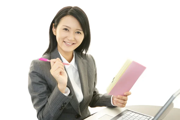 Il lavoratore d'ufficio femminile — Foto Stock