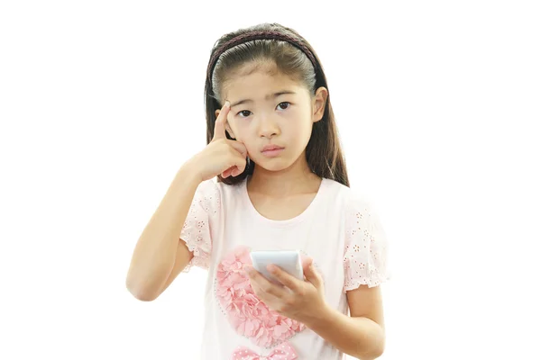 Κορίτσι με ένα έξυπνο τηλέφωνο — Φωτογραφία Αρχείου