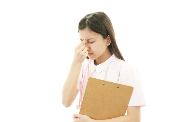 Fatigué et stressé jeune asiatique femme — Photo