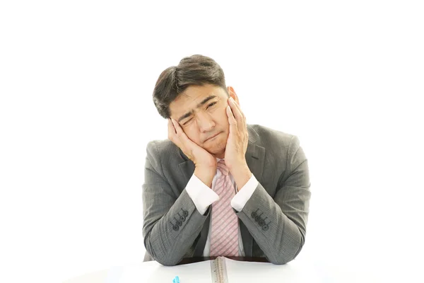 Denkender Geschäftsmann — Stockfoto