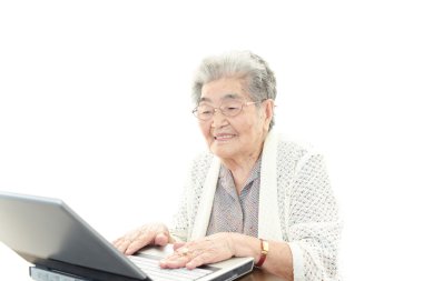 üst düzey Bayan bilgisayar sahiptir