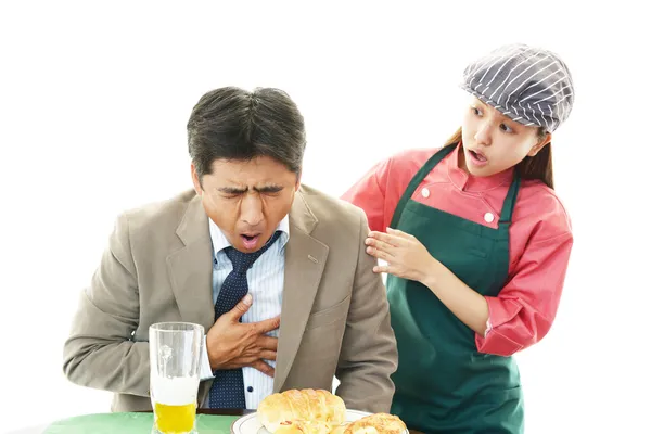 Betrunkener Geschäftsmann und Kellnerin — Stockfoto