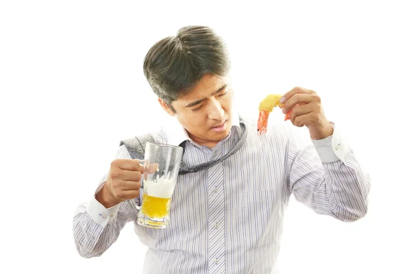 Részeg üzletember emberrel sör — Stock Fotó