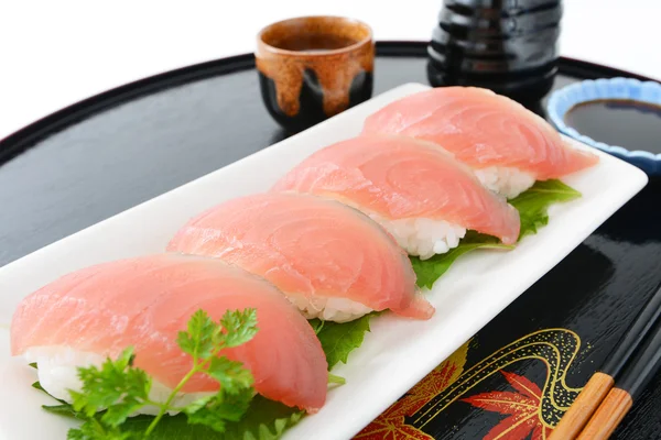 Sake en sushi — Stockfoto