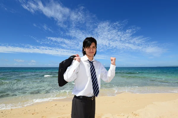 Uomo sulla spiaggia — Foto Stock