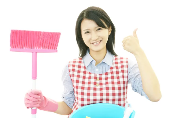 Sorrindo dona de casa — Fotografia de Stock