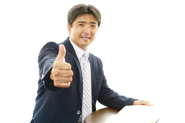 Den manliga kontorsarbetare som poserar lyckligt — Stockfoto