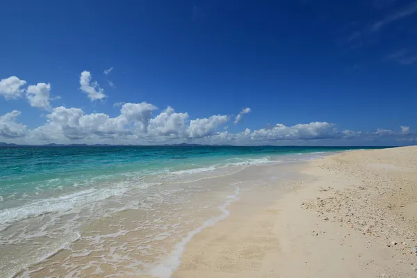 Hermosa playa —  Fotos de Stock