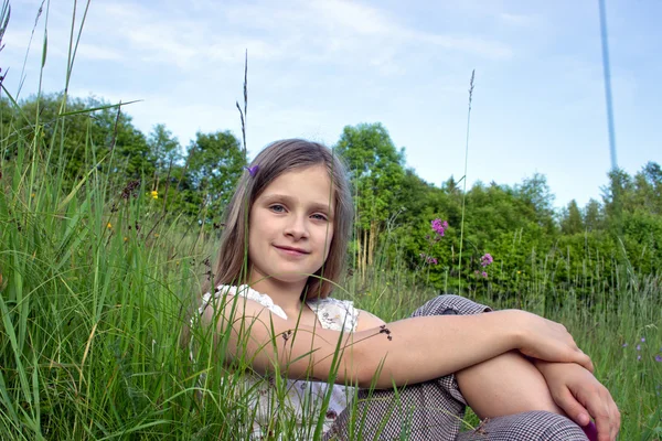 Smiling girl — Stock Photo, Image