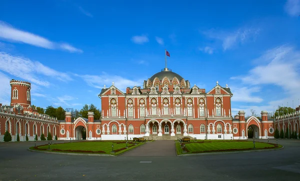 Petrovsky Palace — Stock Photo, Image