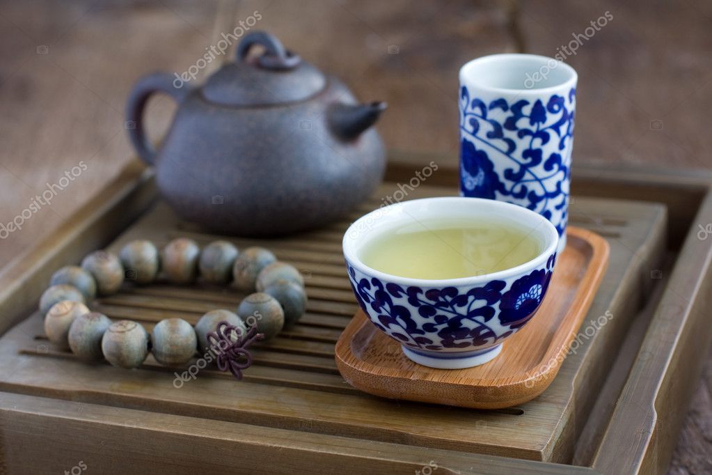 Traditional chinese tea ceremony accessories — Stock Photo