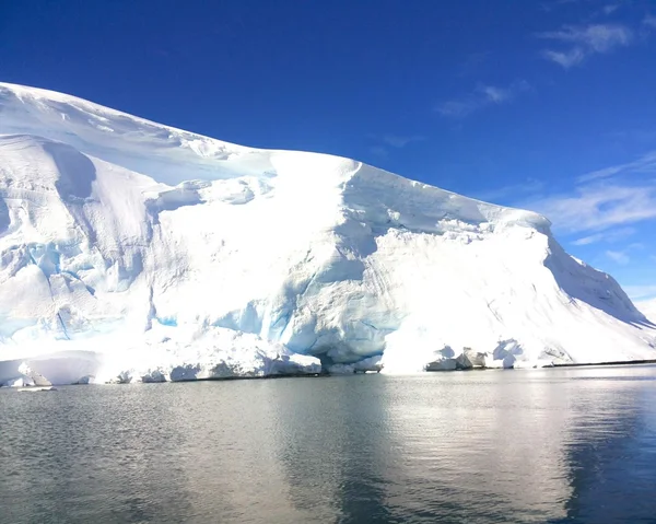 Ice burgs, Anterctica — Stockfoto