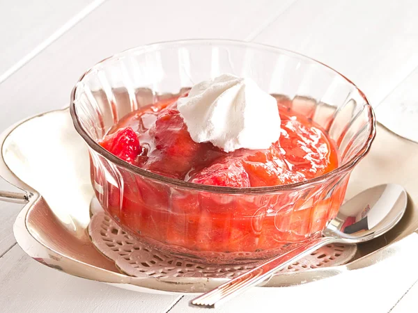 Compote de fraises à la rhubarbe — Photo