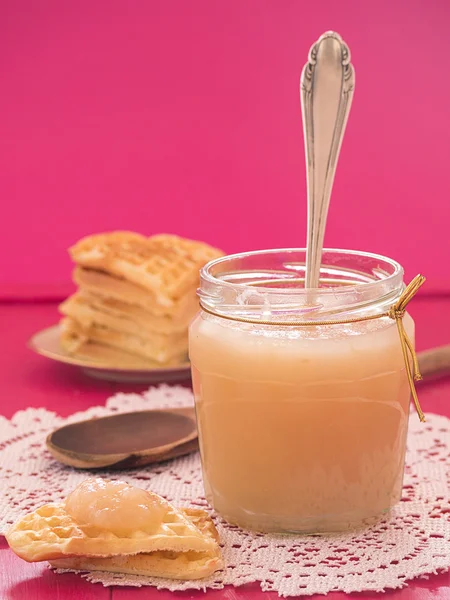 Apple Compote with fresh waffles — Stock Photo, Image