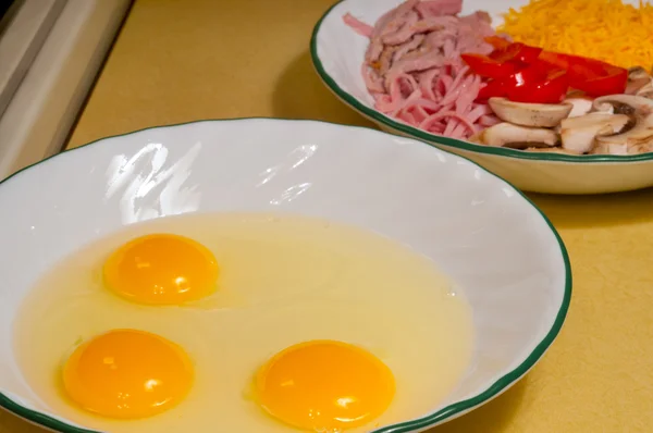 Preparasi telur dadar — Stok Foto