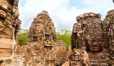 Bayon yüzler