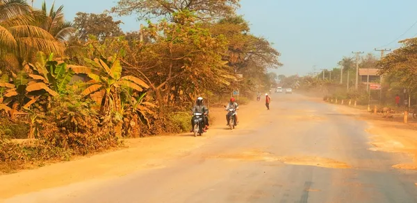 Camboya polvo de estación seca — Foto de Stock