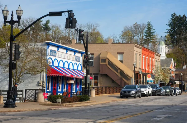 Chagrin Falls Usa Abril 2022 Main Street Este Pintoresco Suburbio —  Fotos de Stock