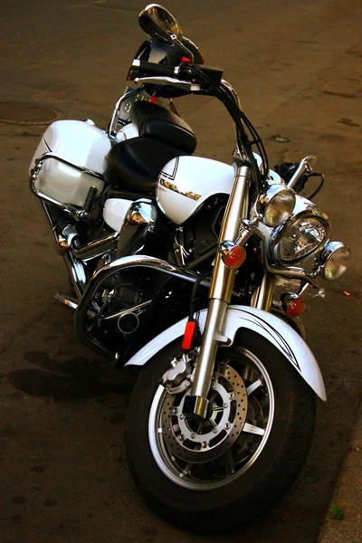 Motocykl v parkovací — Stock fotografie